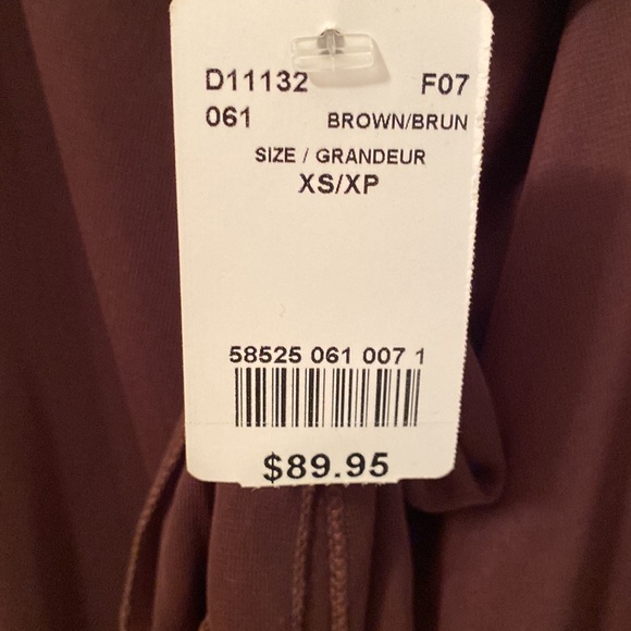 NWT le chateau halter dress - Picture 4 of 7